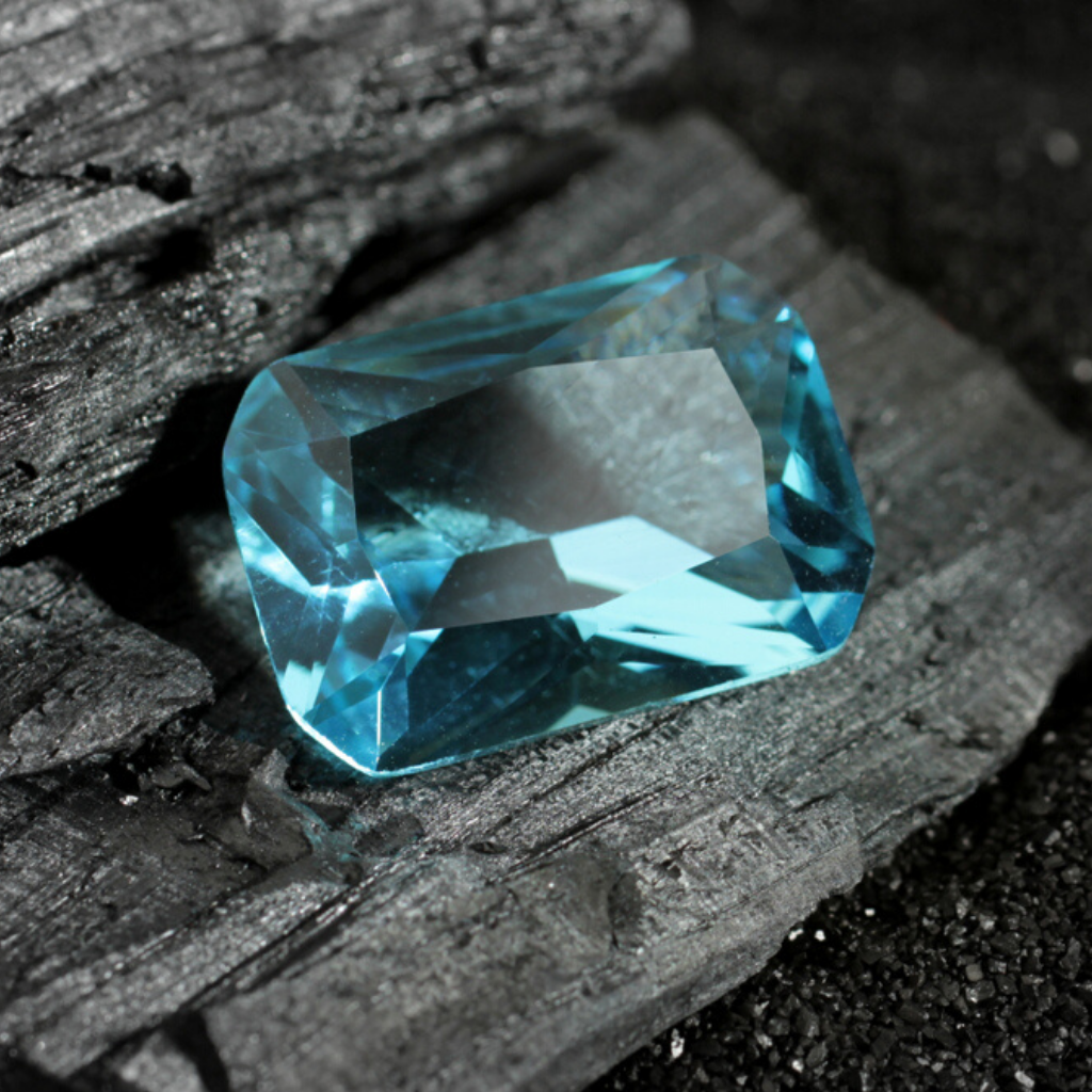 March’s Birthstone: Seawater Gem — Aquamarine | Meycauayan Jewelries