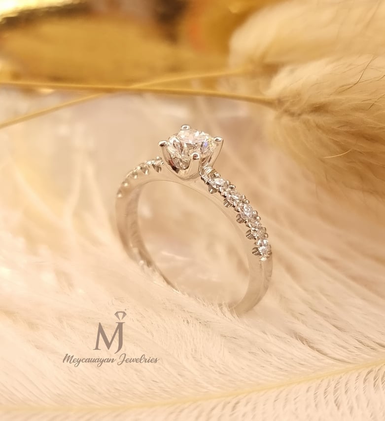 Zoey engagement ring